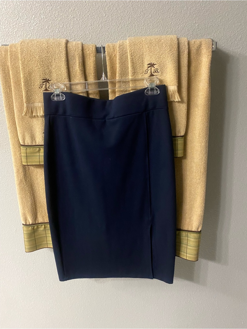 Classic Navy Pencil Skirt - Women's Professional Skirt